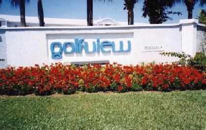 golfv1.jpg (17757 bytes)