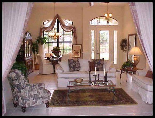 Wisteria living room